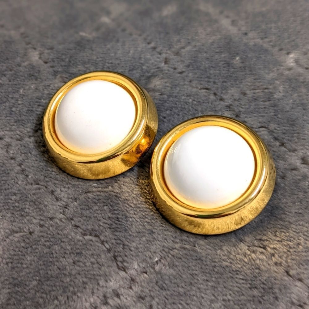 Vintage Trifari Goldtone & White Large Button Clip Earrings